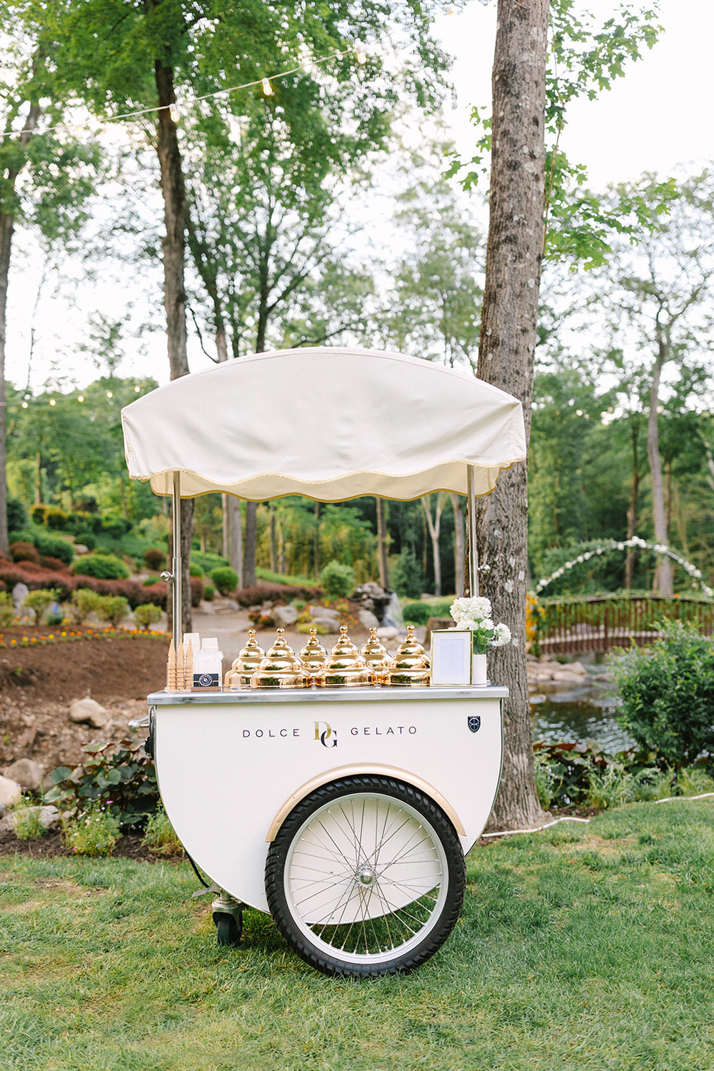 Plan a Private Home Wedding